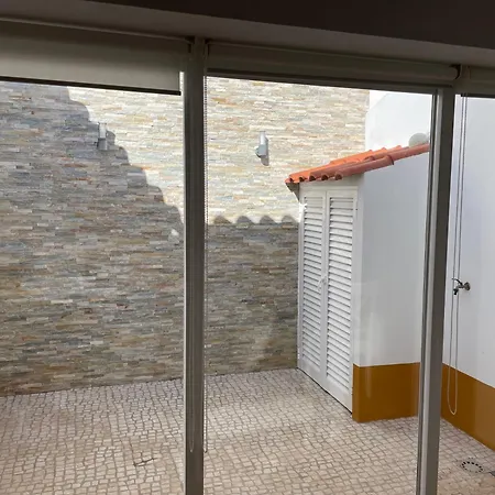 Casa Azenhas Mar קולארס